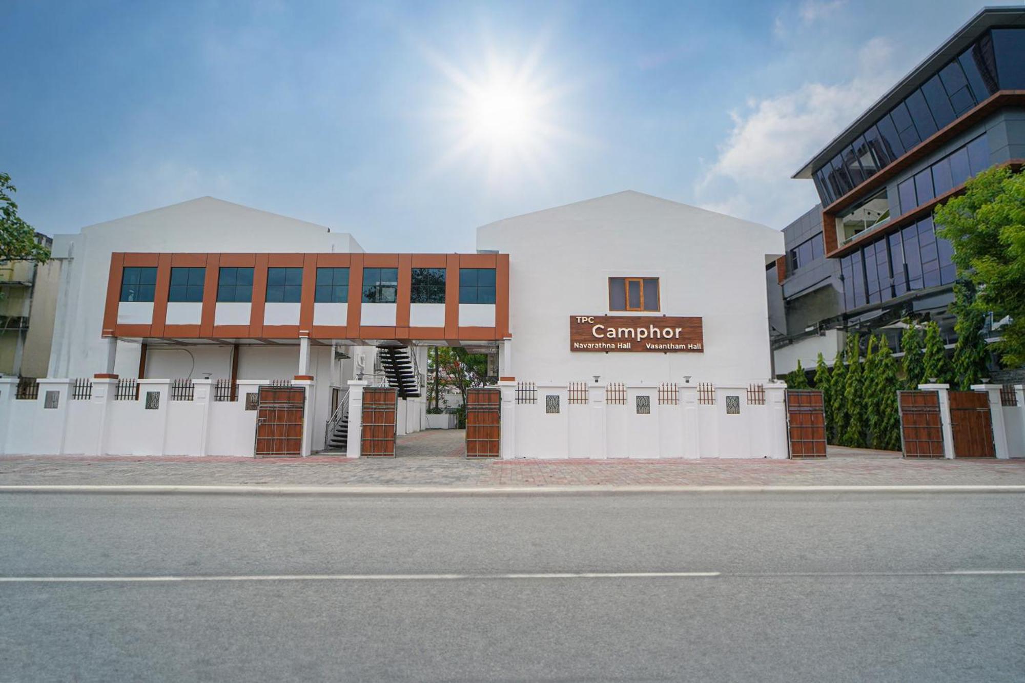 ホテル Tpc Camphor Tiruchirappalli エクステリア 写真