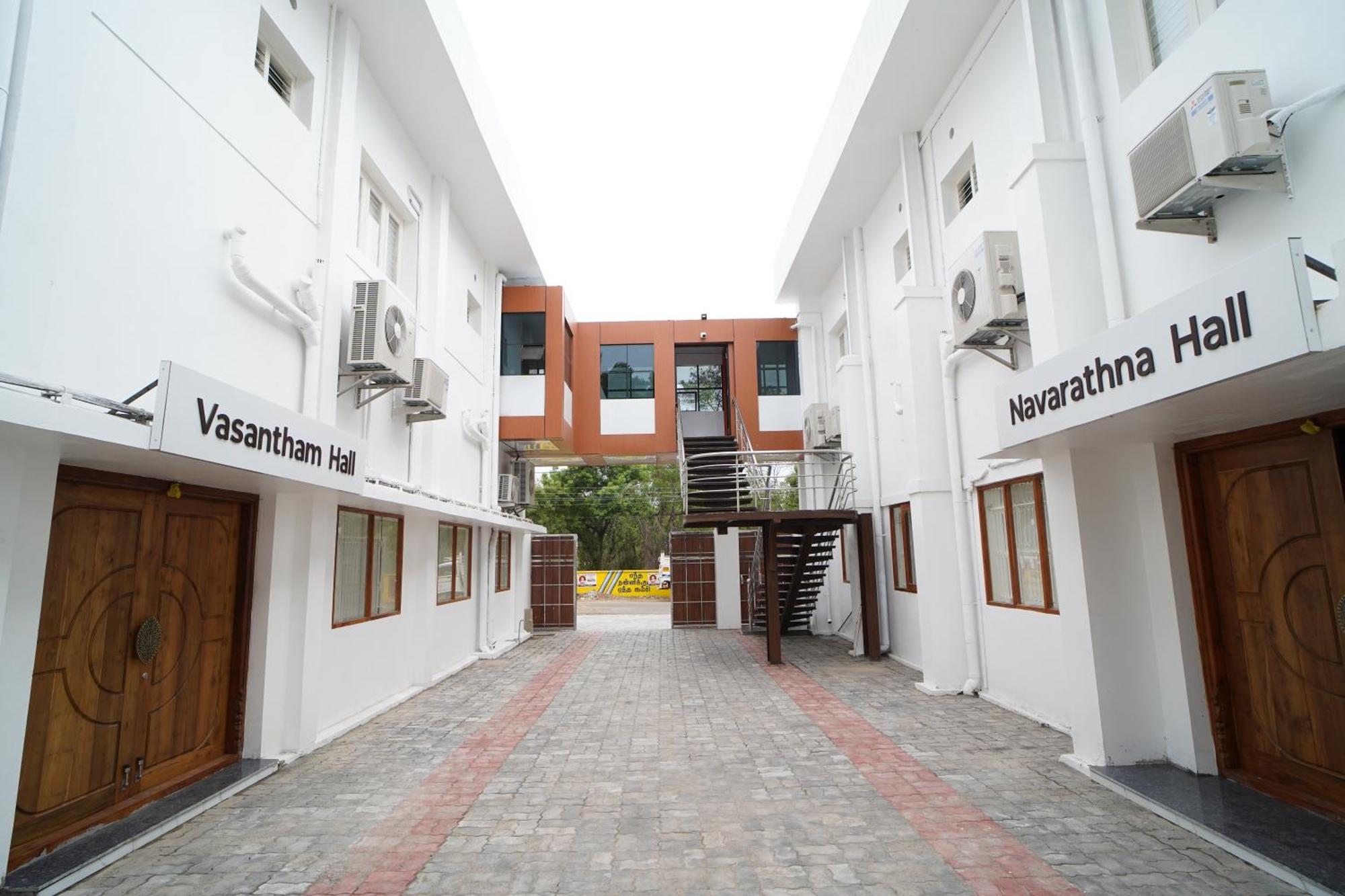ホテル Tpc Camphor Tiruchirappalli エクステリア 写真