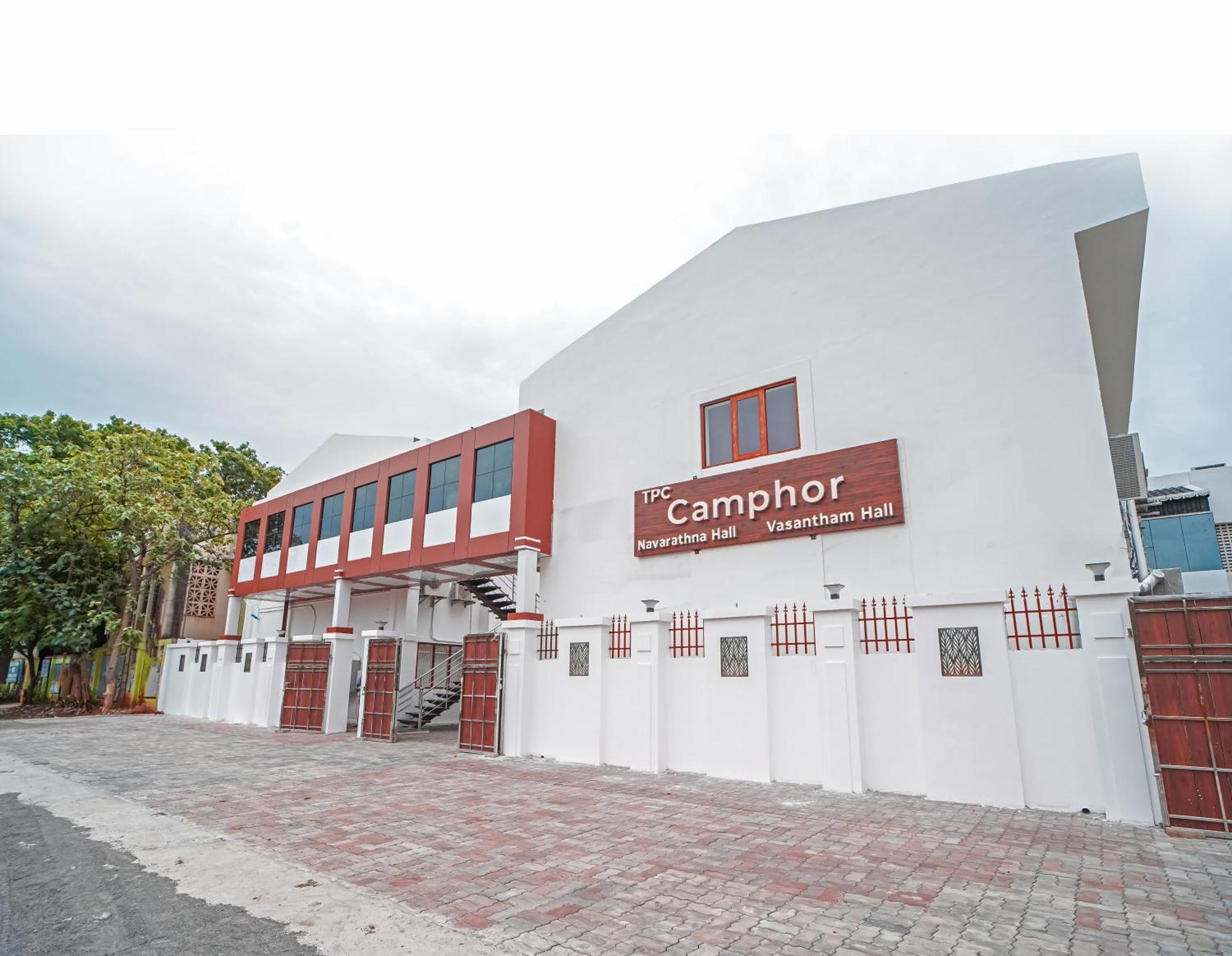 ホテル Tpc Camphor Tiruchirappalli エクステリア 写真